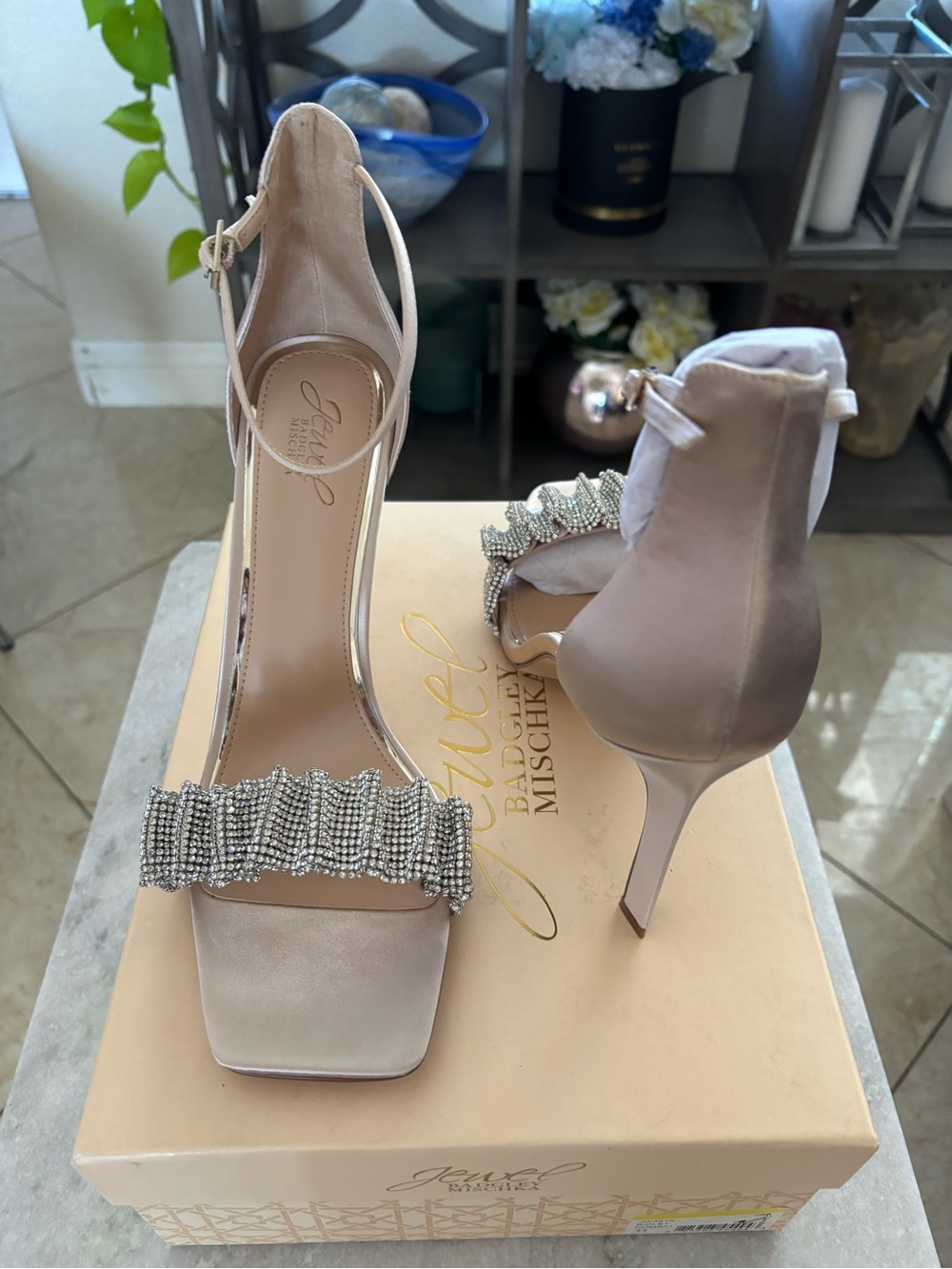 Jewel Badgley Mischka Beige Satin Crystal-Ruched Front Strap Heels